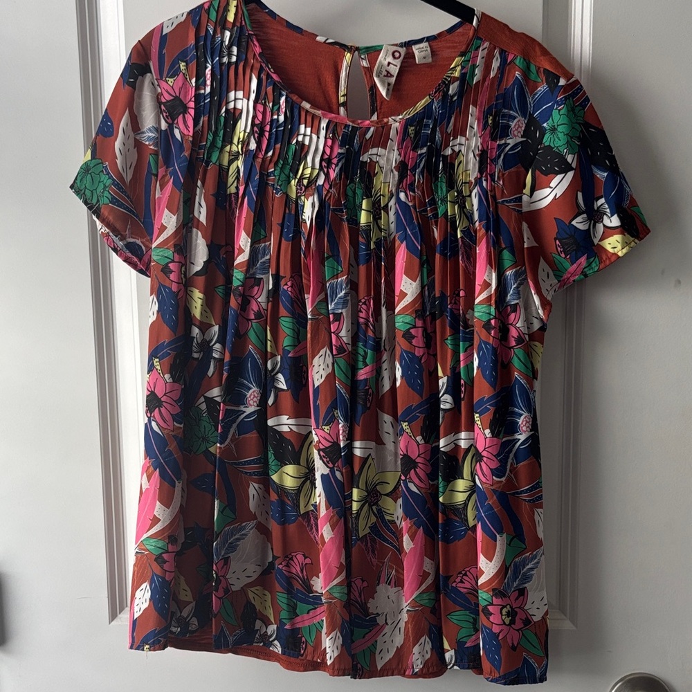 Anthropologie Dolan Multicolor Floral Pleated Blouse size M